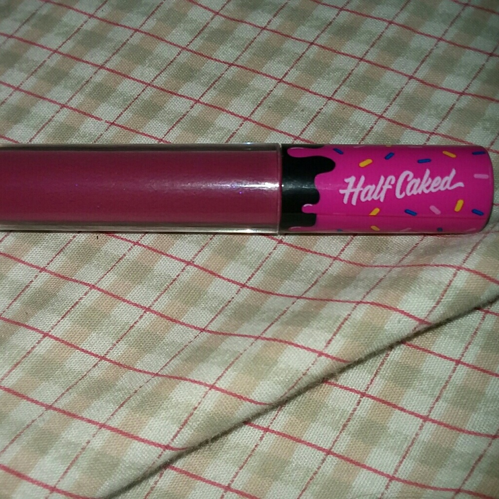 Half caked lip fondant in lover boy.